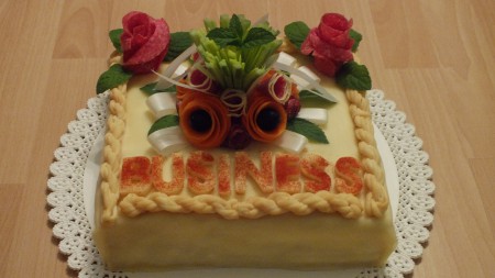 Slaná torta pre študentov z Business: 40 €
